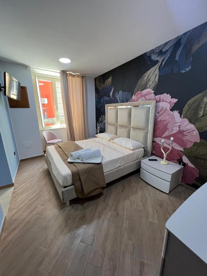 In Piazzetta Bed & Breakfast Naples Luaran gambar